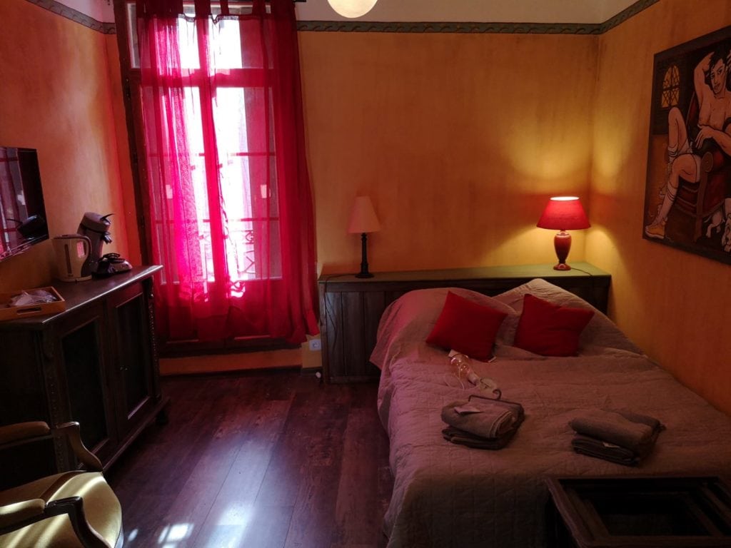 Chambre jaune après